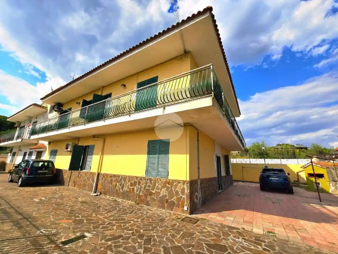 Casa indipendente in vendita a Torre del Greco