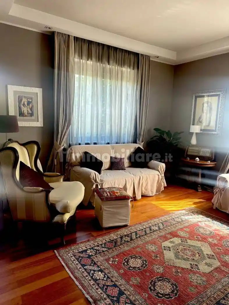 Villa unifamiliare, buono stato, 308 m², Porta Nuova, Pescara - foto 2