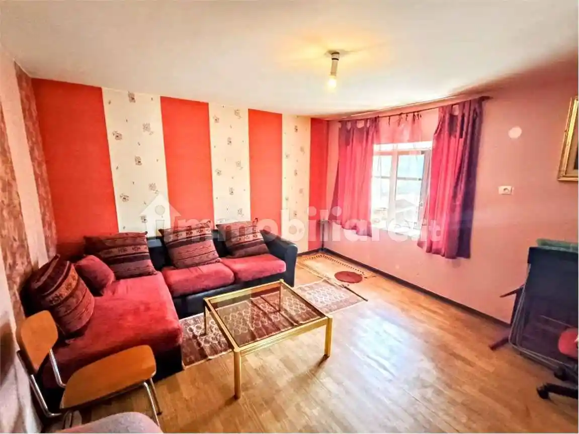 Casa indipendente in vendita a Quart