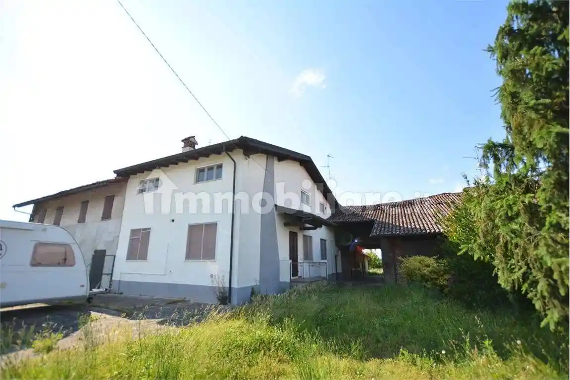 Villa in vendita a Pieve Porto Morone