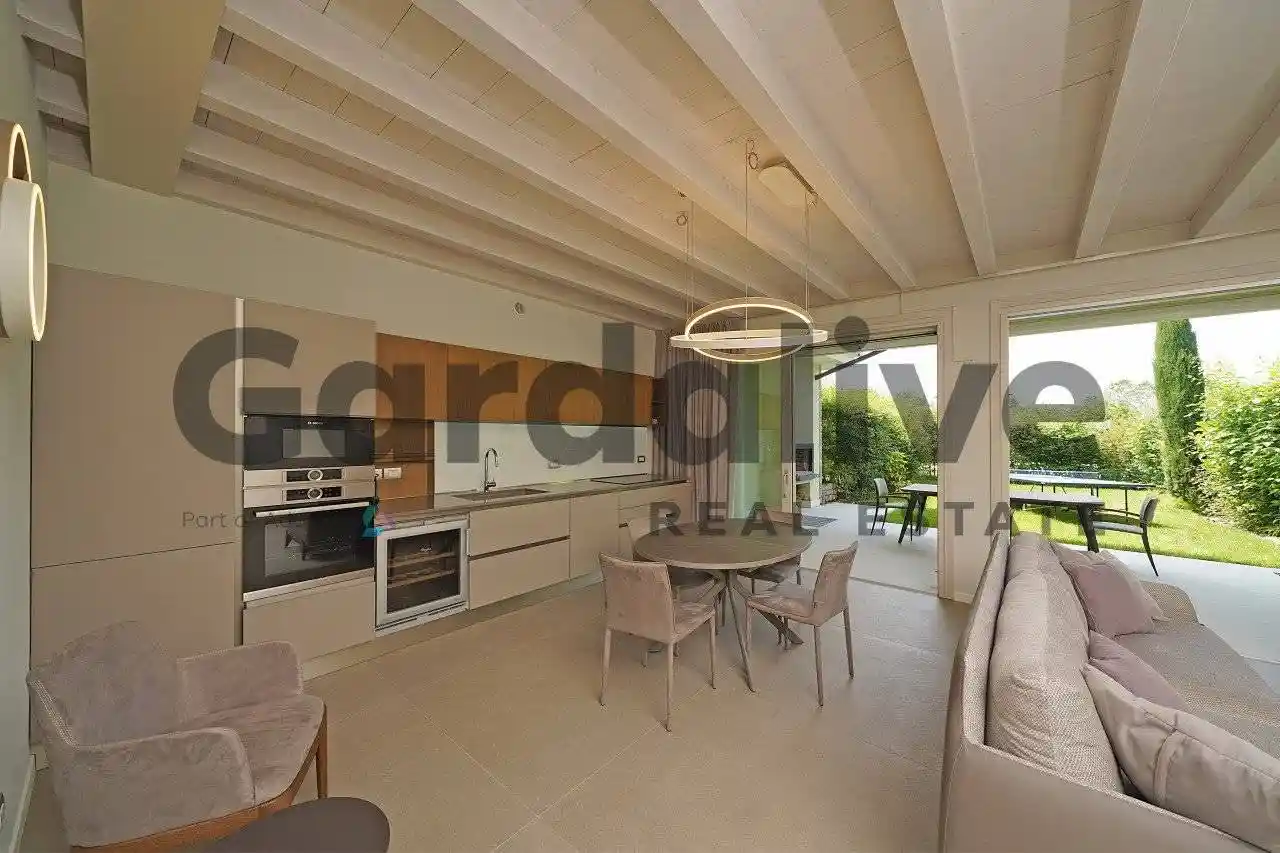 Appartamento in vendita a Sirmione