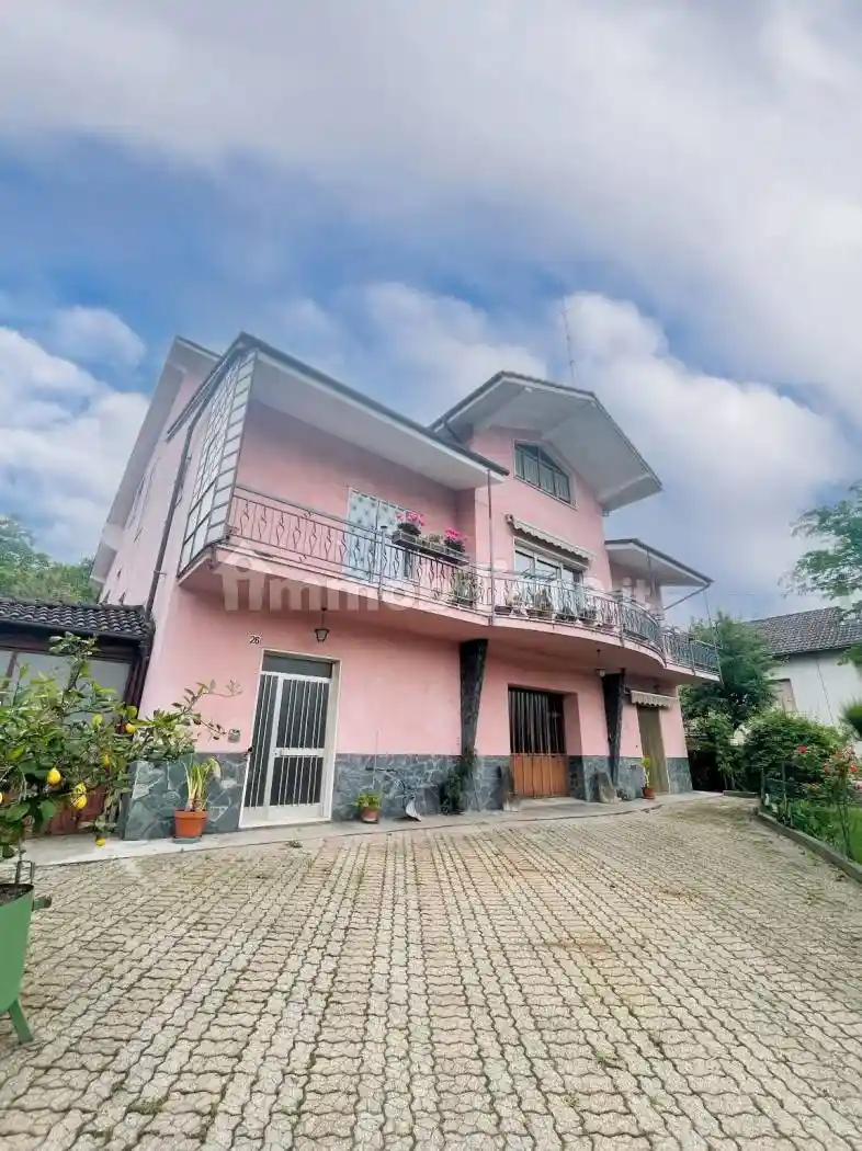 Villa in vendita a Ceva