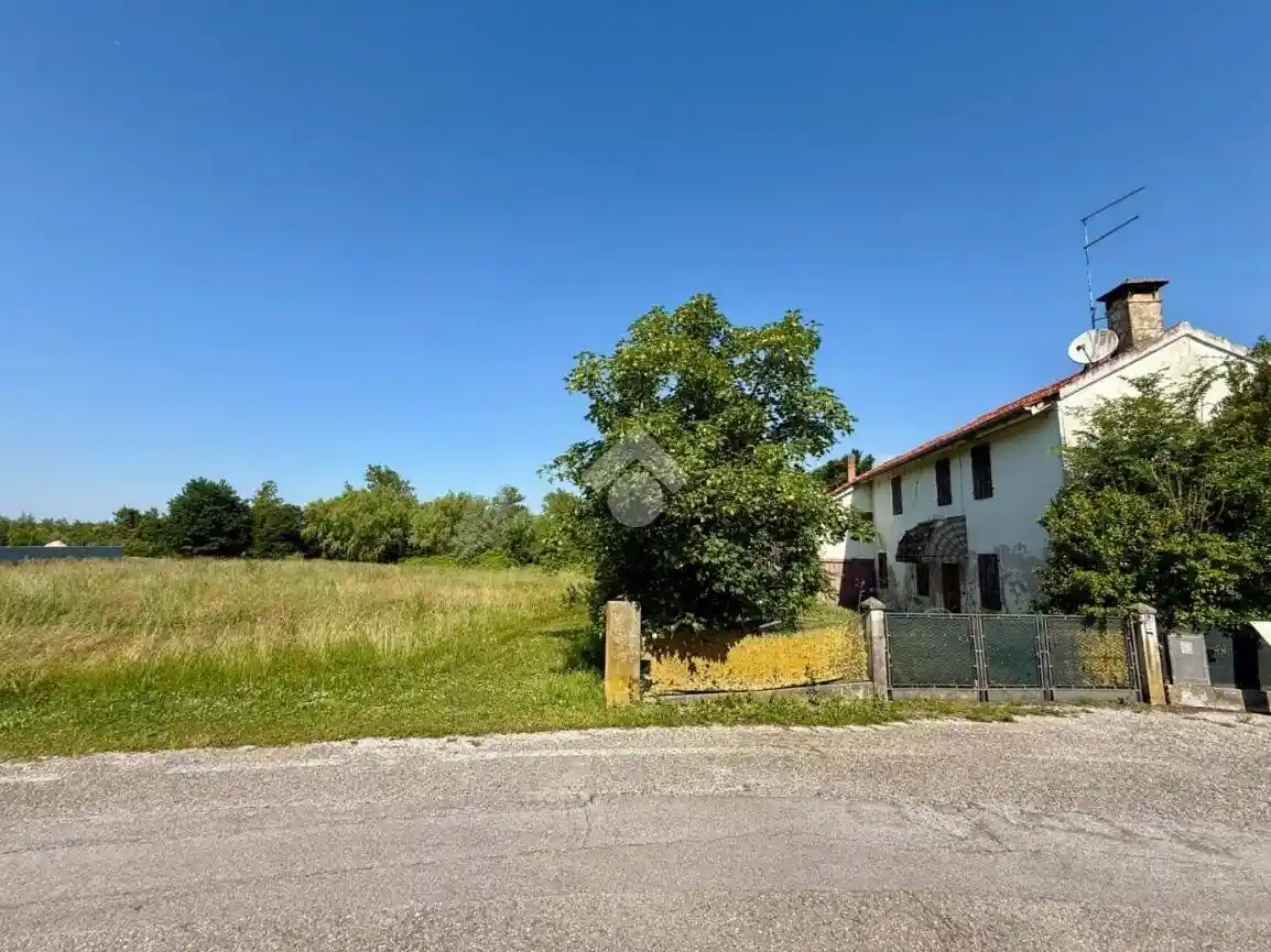 Rustico - Casale in vendita a Azzano Decimo