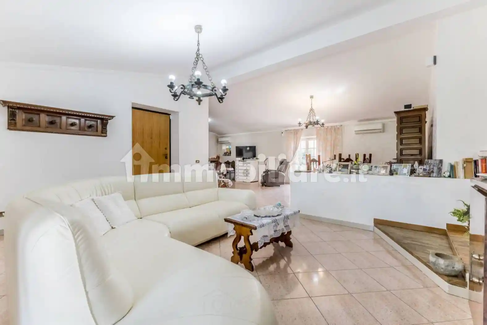 Villa in vendita a Latina