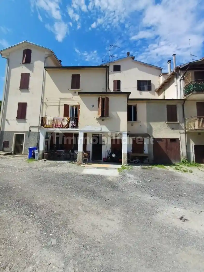 Casa indipendente in vendita a Fornovo di Taro