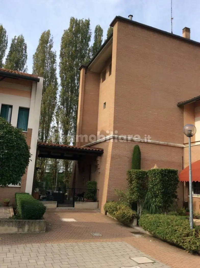 Villa in affitto a Ferrara