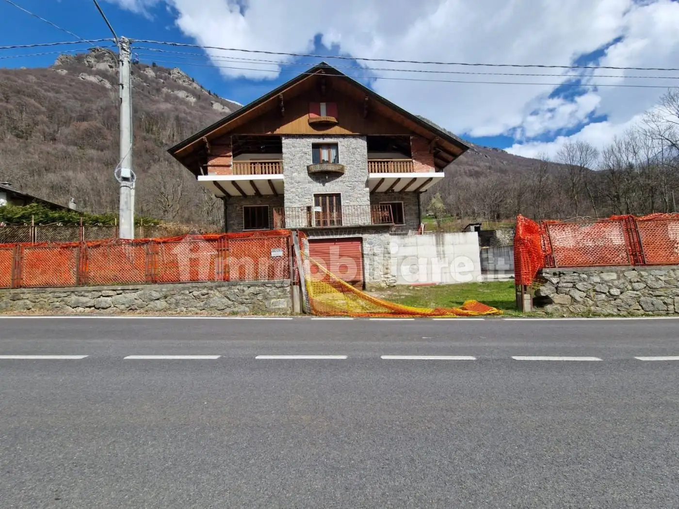 Villa in vendita a Chialamberto
