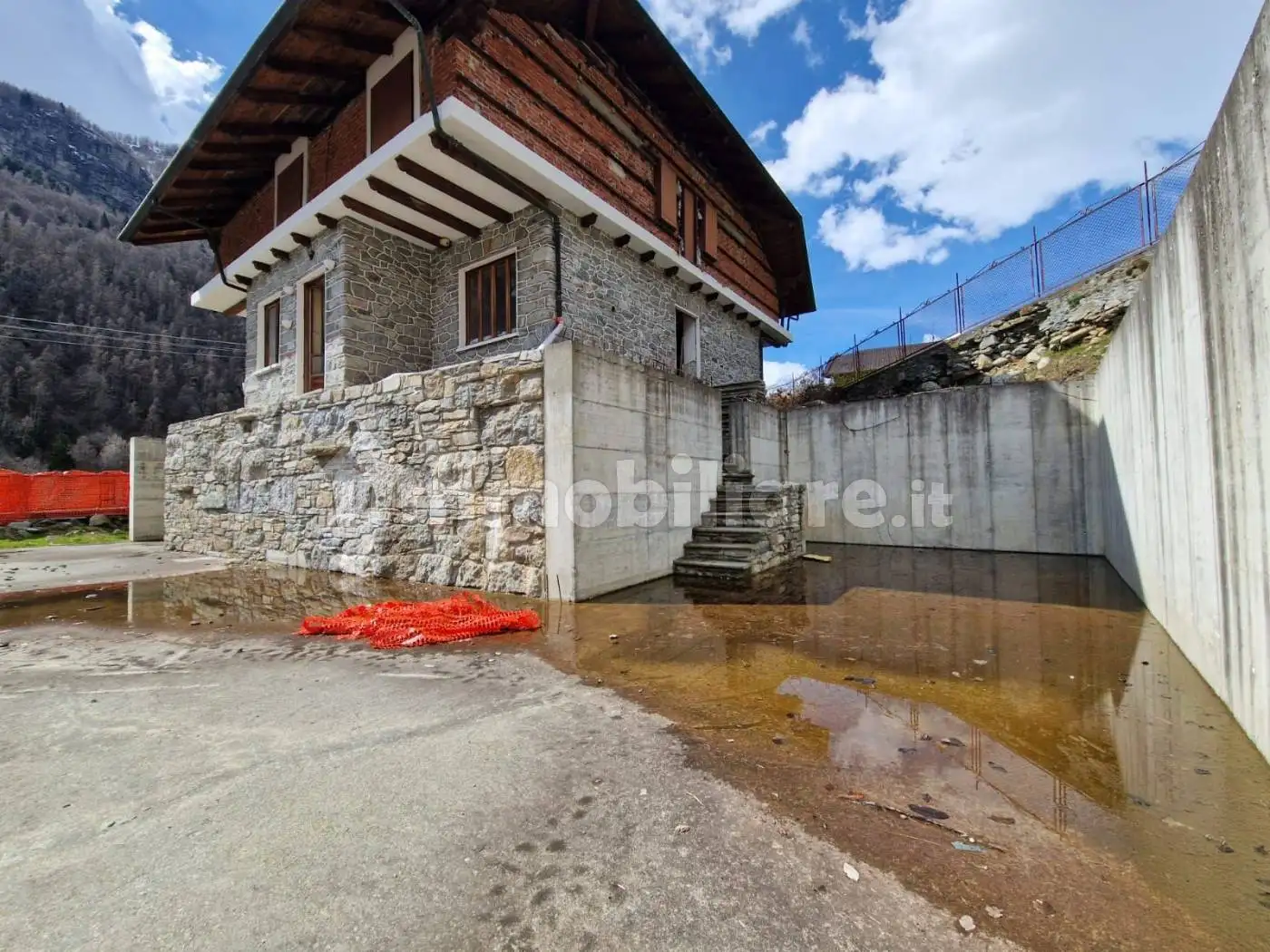 Villa unifamiliare via Breno 14, Breno, Chialamberto - foto 5