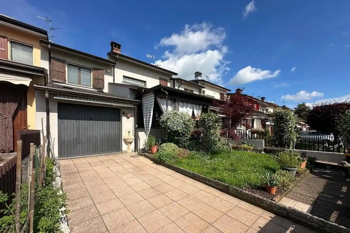 Villetta a schiera in vendita a Monte Cremasco