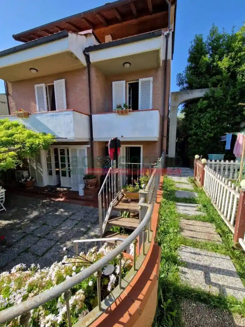 Villa unifamiliare via dell'Olivara 129, Montenero Basso - Montenero Alto, Livorno - foto 3