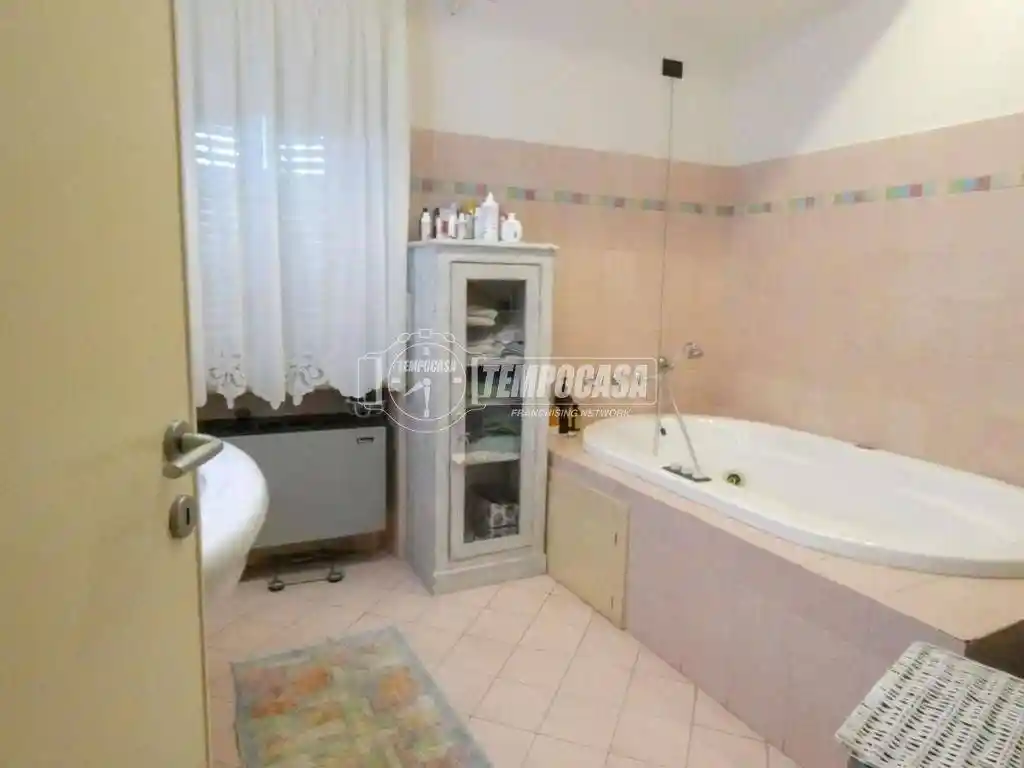 Appartamento piazza XII Settembre, Centro, Isola del Piano - foto 4