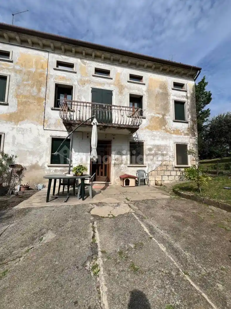 Rustico - Casale in vendita a Arcugnano