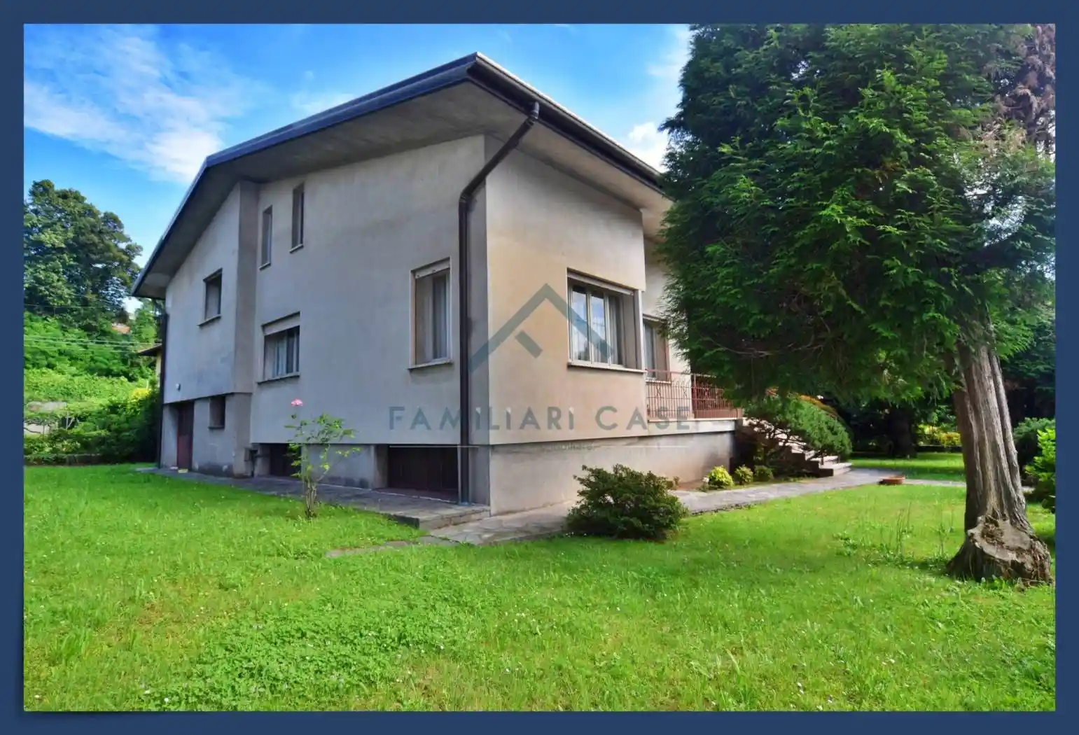 Villa in vendita a Solbiate Arno