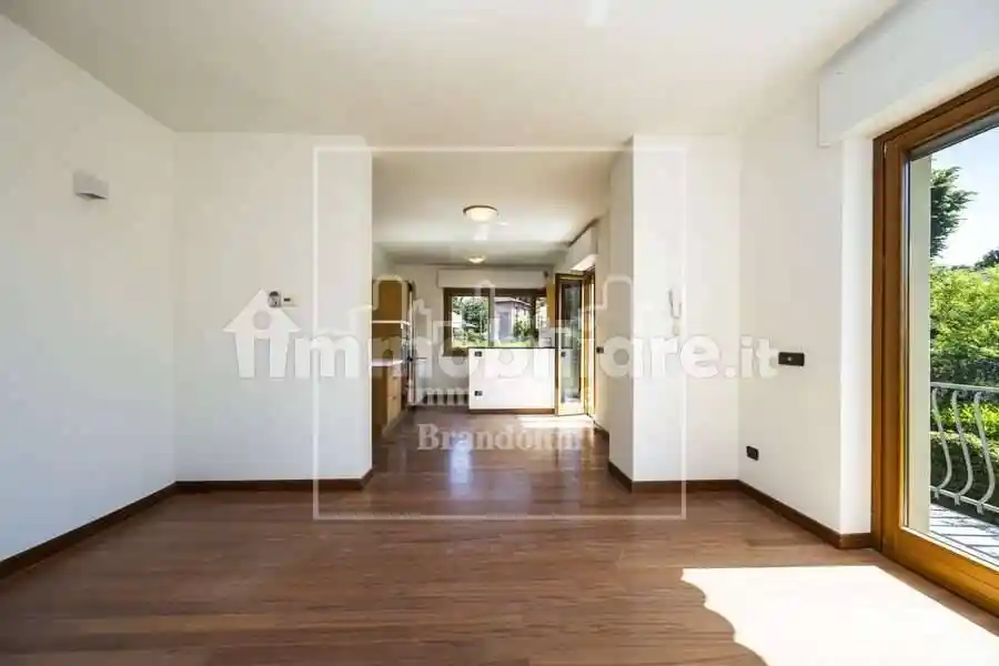 Villa unifamiliare, ottimo stato, 180 m², Viale Europa, Varese - foto 5