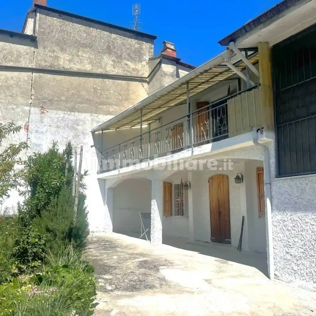 Villa in vendita a Santa Maria della Versa