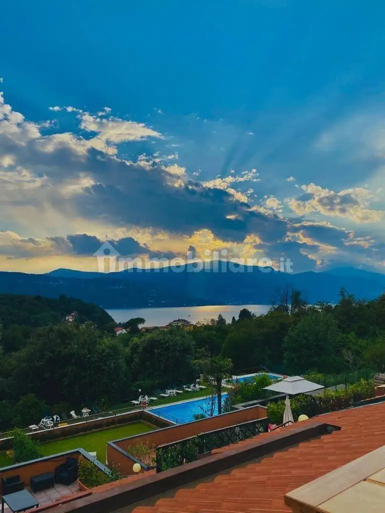 Appartamento in affitto a Leggiuno