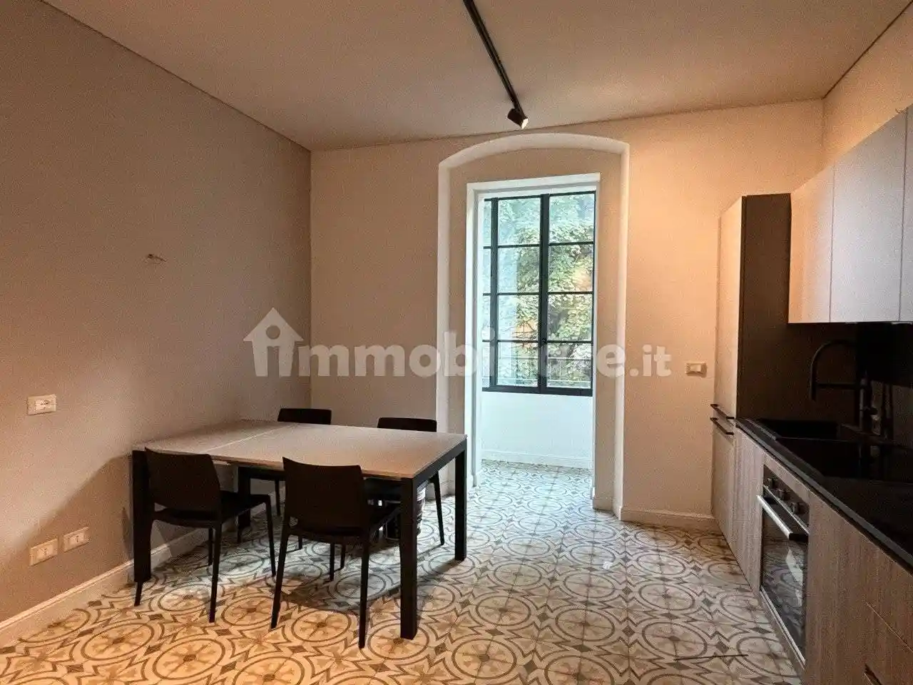 Trilocale via Ferruccio Ghinaglia 74, Piazza Castello, Cremona - foto 2