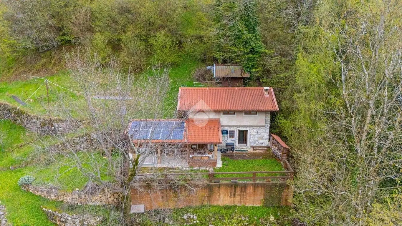 Villa in vendita a Roverè Veronese