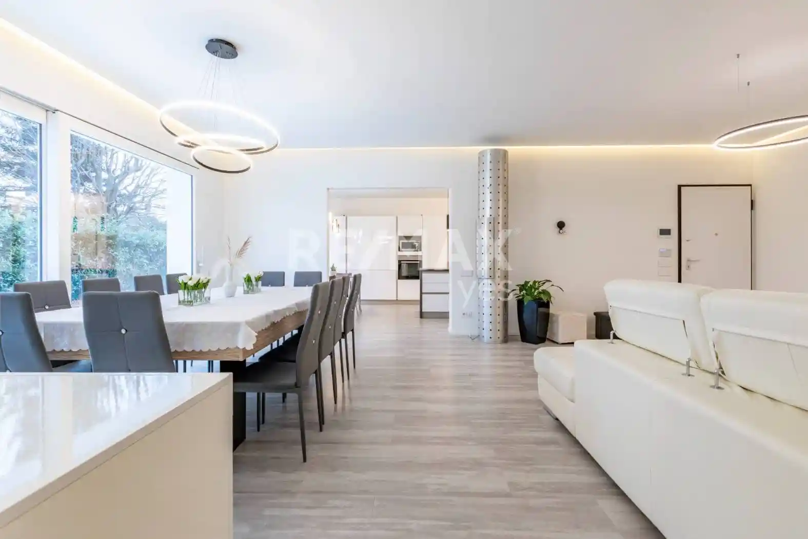 Villa in vendita a Caronno Pertusella