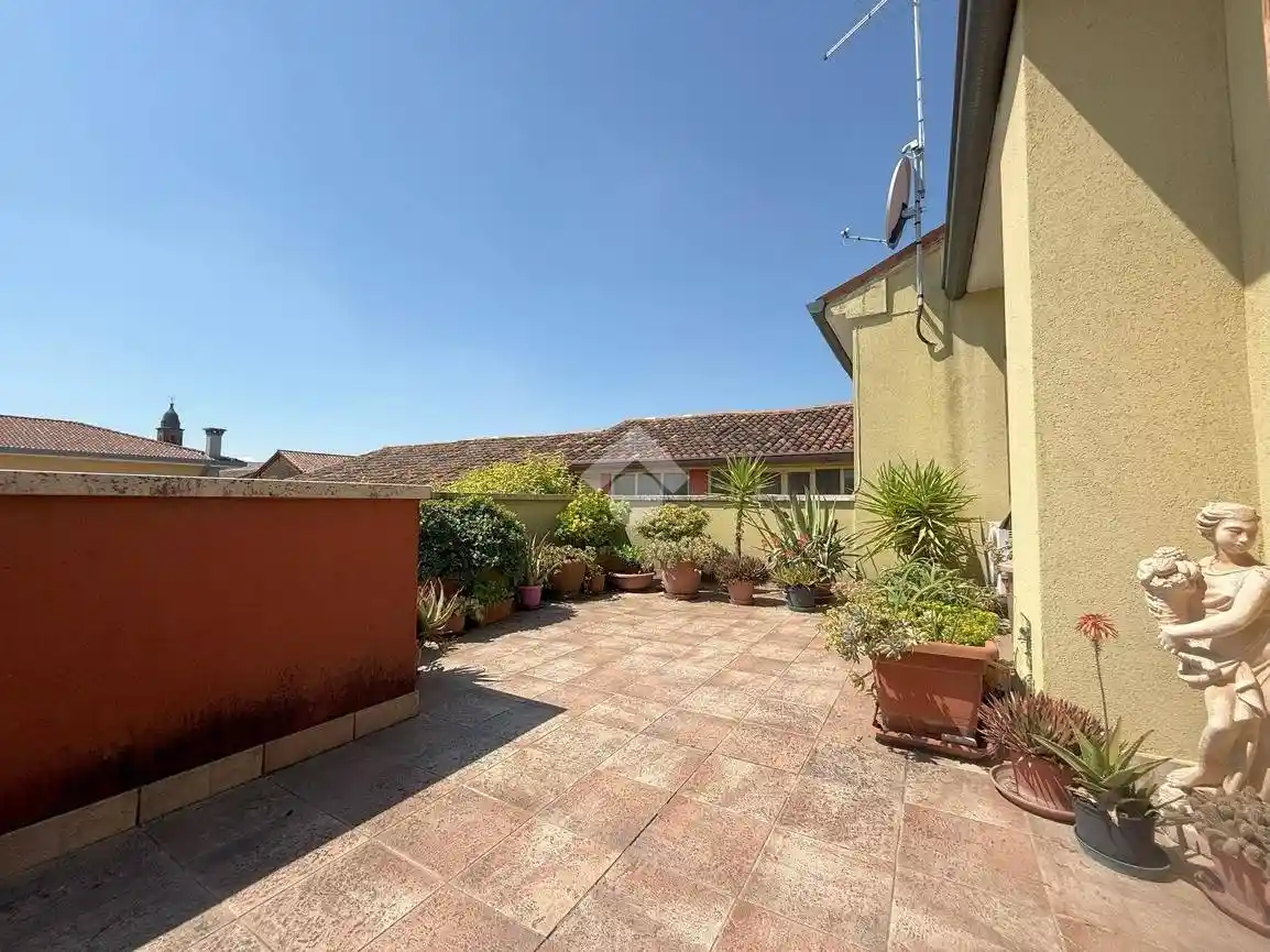 Palazzo - Edificio in vendita a San Martino di Lupari