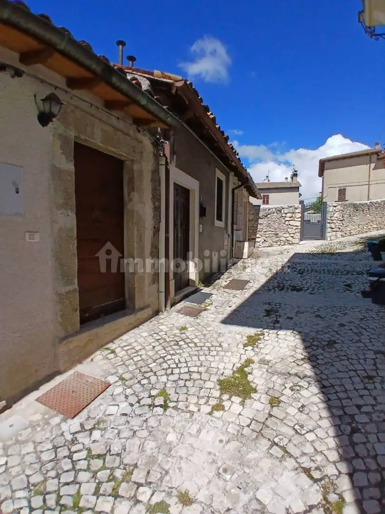 Appartamento in vendita a Rocca di Mezzo