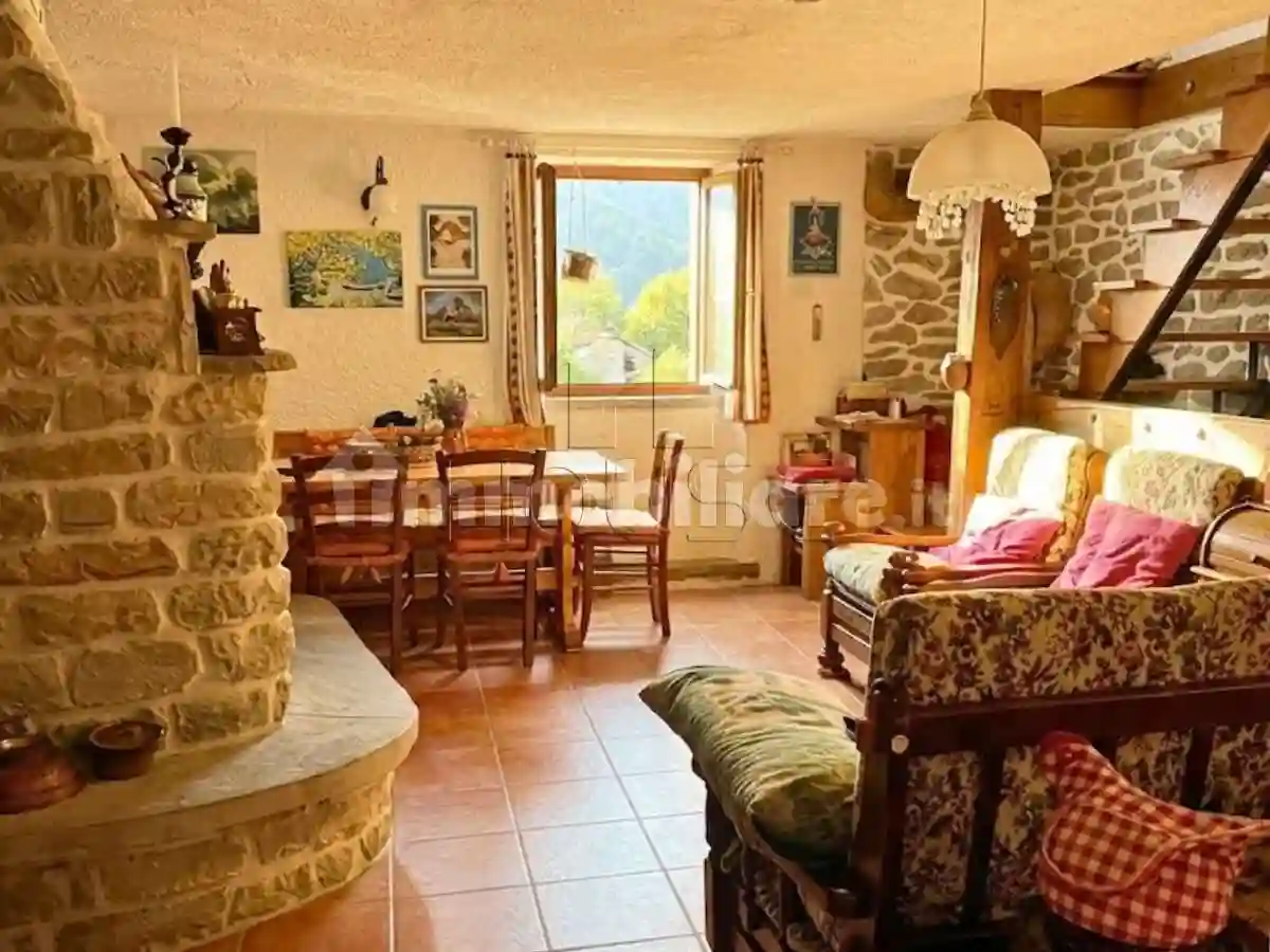 Trilocale buono stato, su più livelli, Badia Tedalda - foto 4