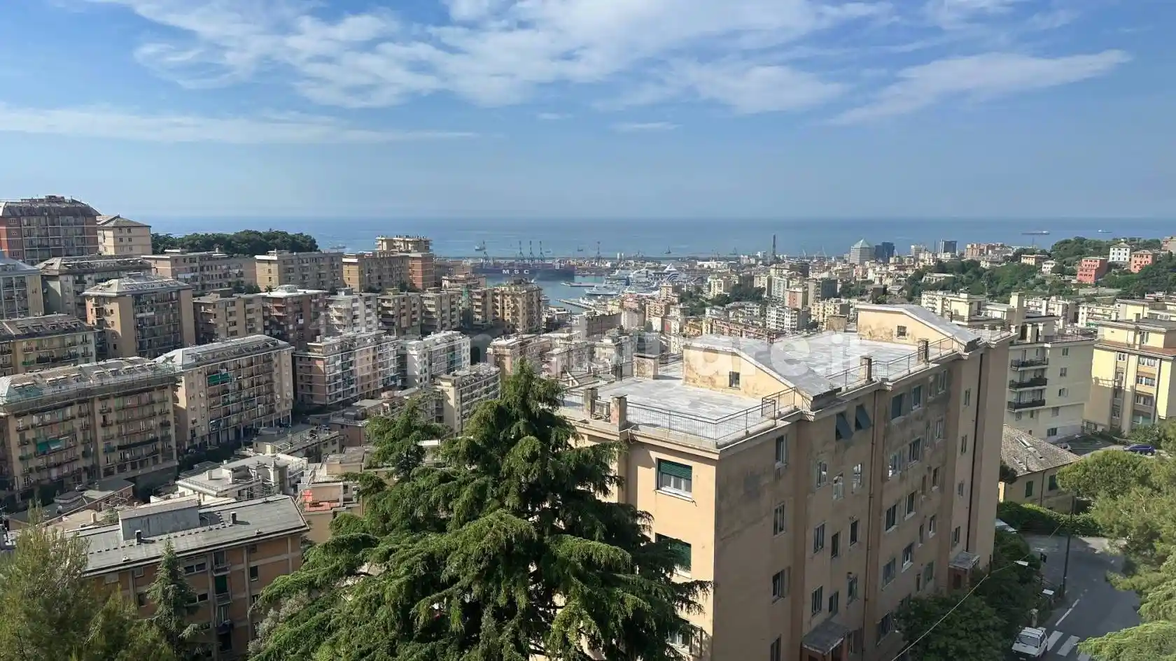 Appartamento in vendita a Genova