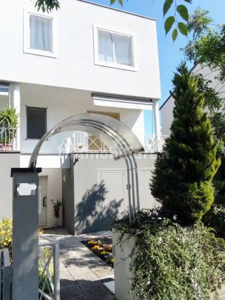 Villetta a schiera - foto 2