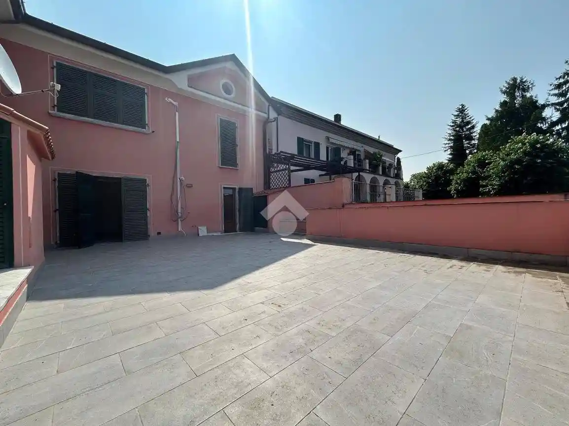 Casa indipendente in vendita a Sarzana