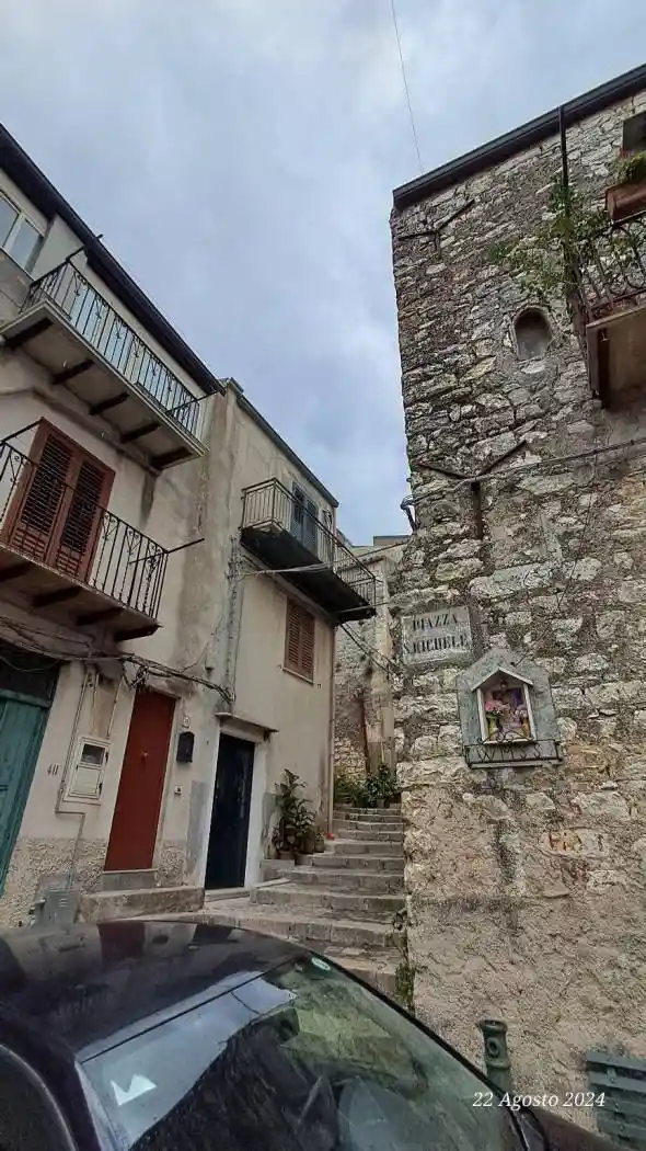 Casa indipendente in vendita a Giuliana