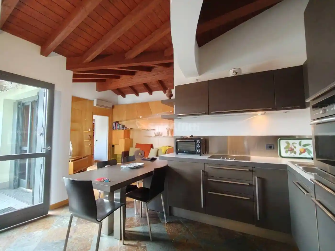 Trilocale ottimo stato, quarto piano, Centro, Gallarate - foto 5