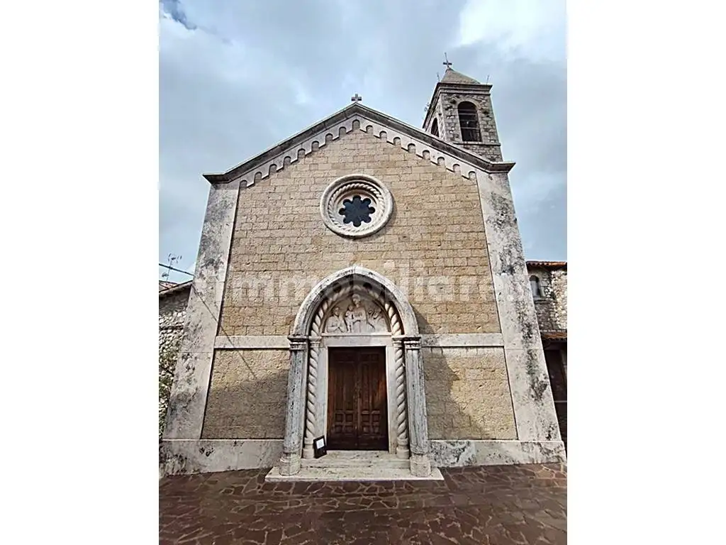 Casa indipendente in affitto a Montecchio