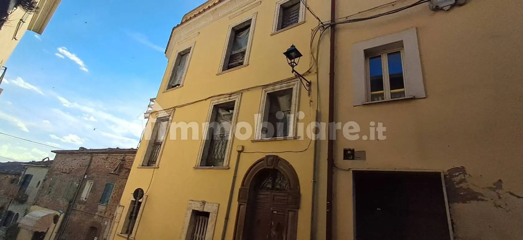 Terratetto plurifamiliare 370 m², da ristrutturare, Centro, Arnara - foto 2