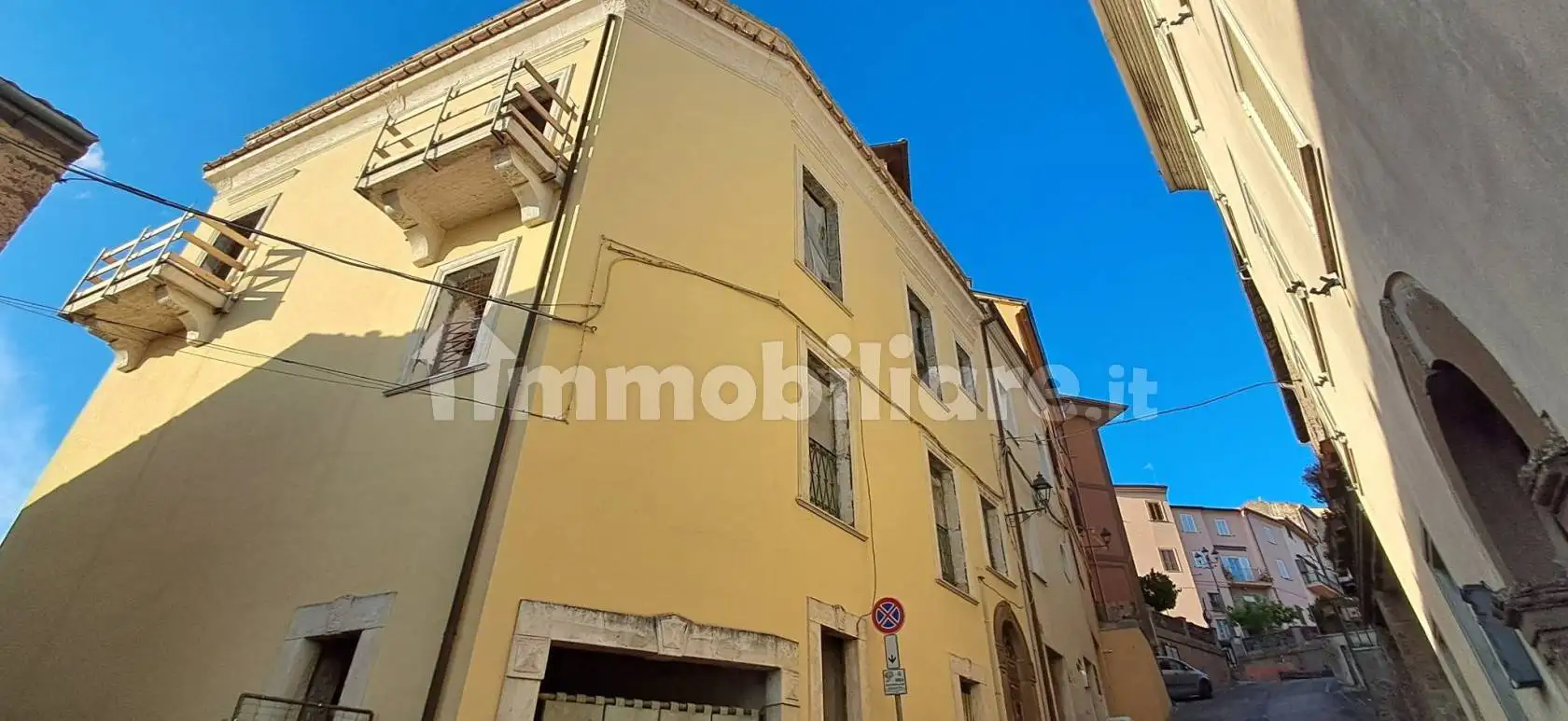 Terratetto plurifamiliare 370 m², da ristrutturare, Centro, Arnara - foto 5