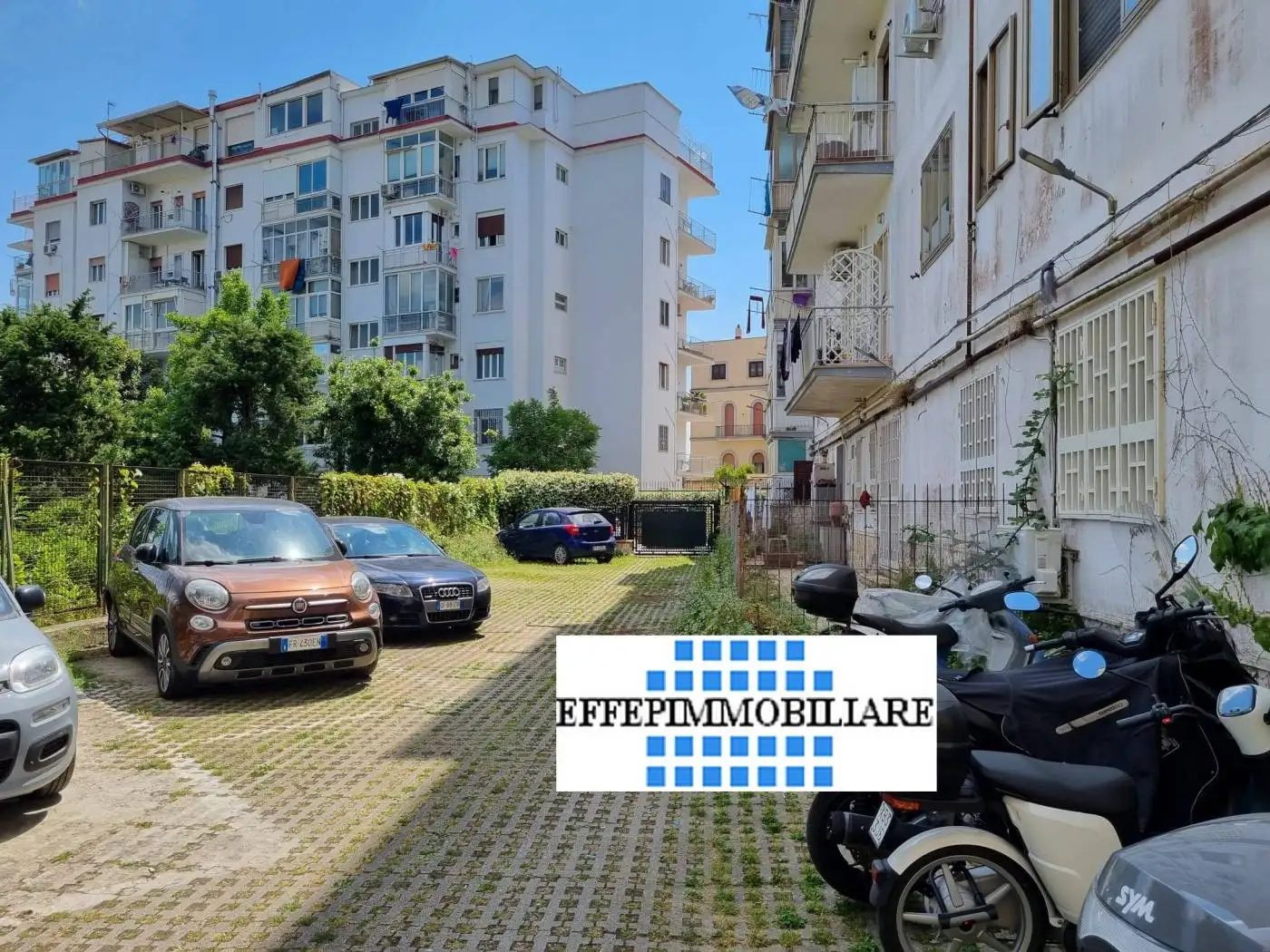 Appartamento in vendita a Napoli