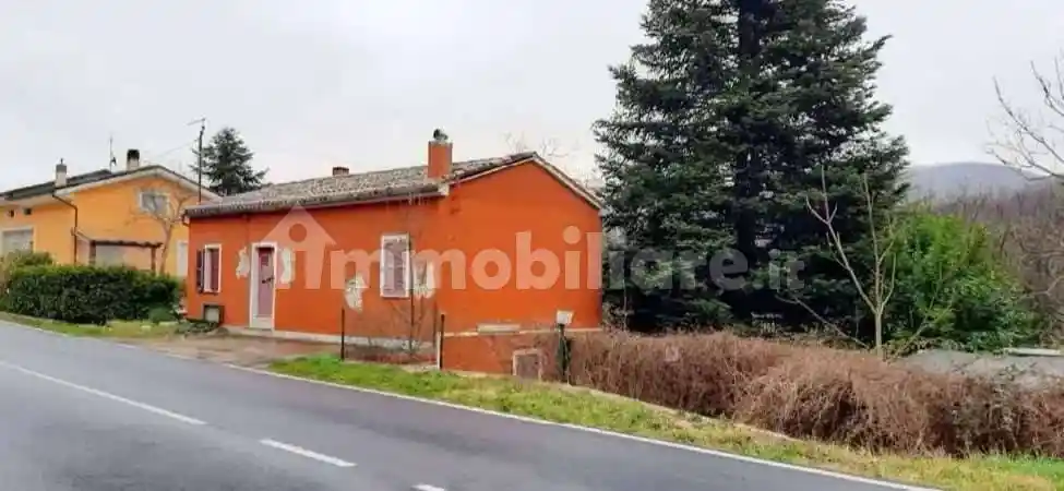 Casa indipendente in vendita a Fossombrone