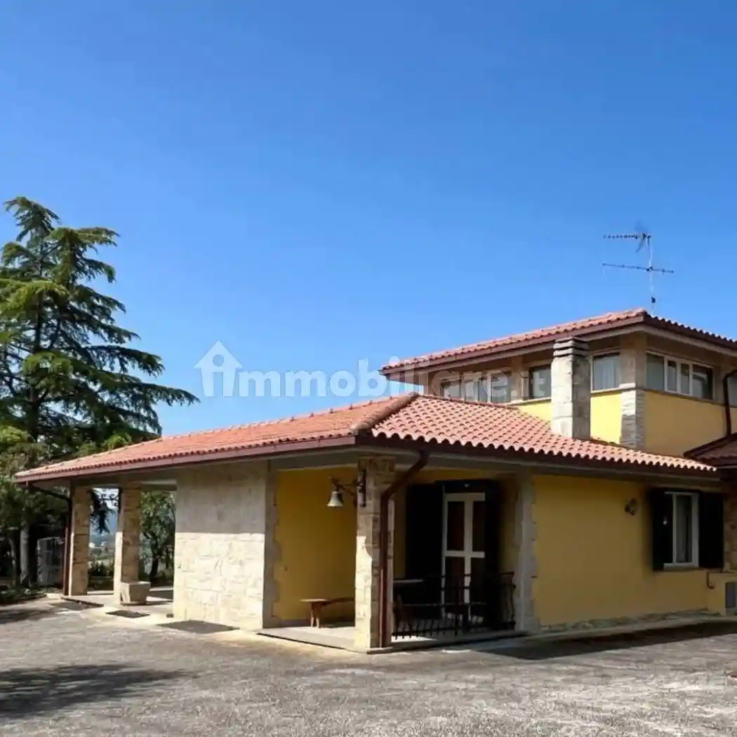 Villa - foto 2