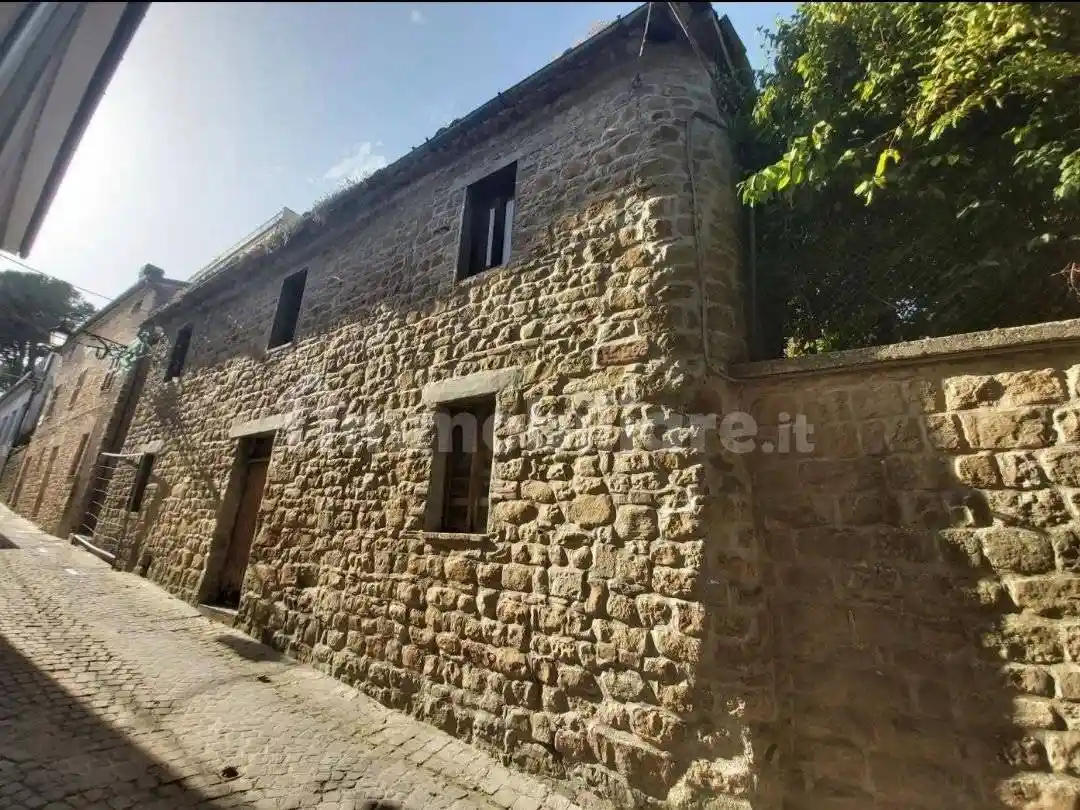 Rustico - Casale in vendita a San Ginesio
