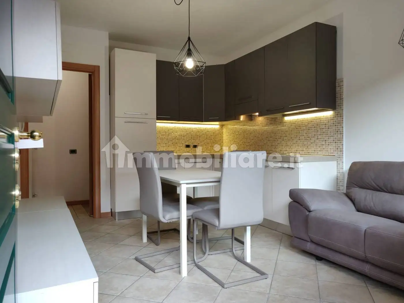 Appartamento in affitto a Azzano San Paolo