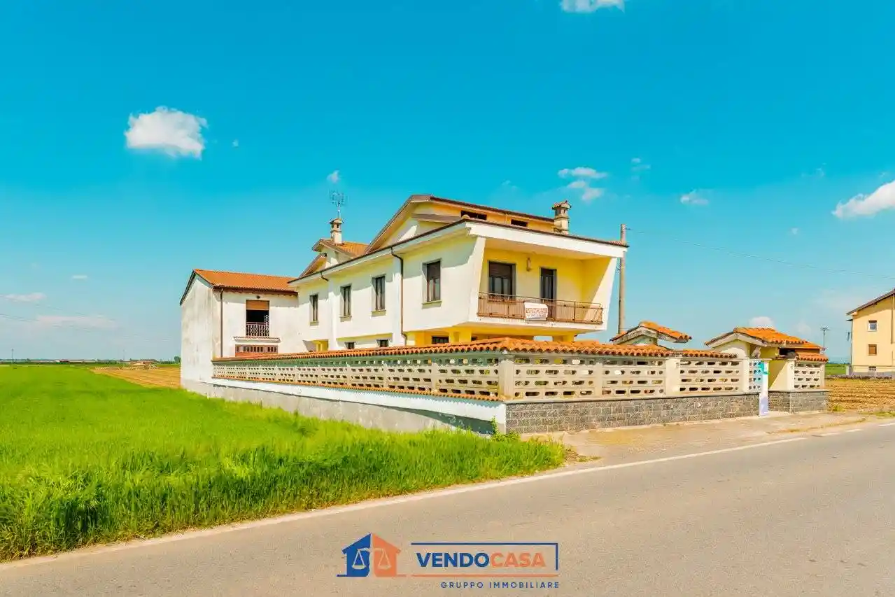 Villa in vendita a Centallo