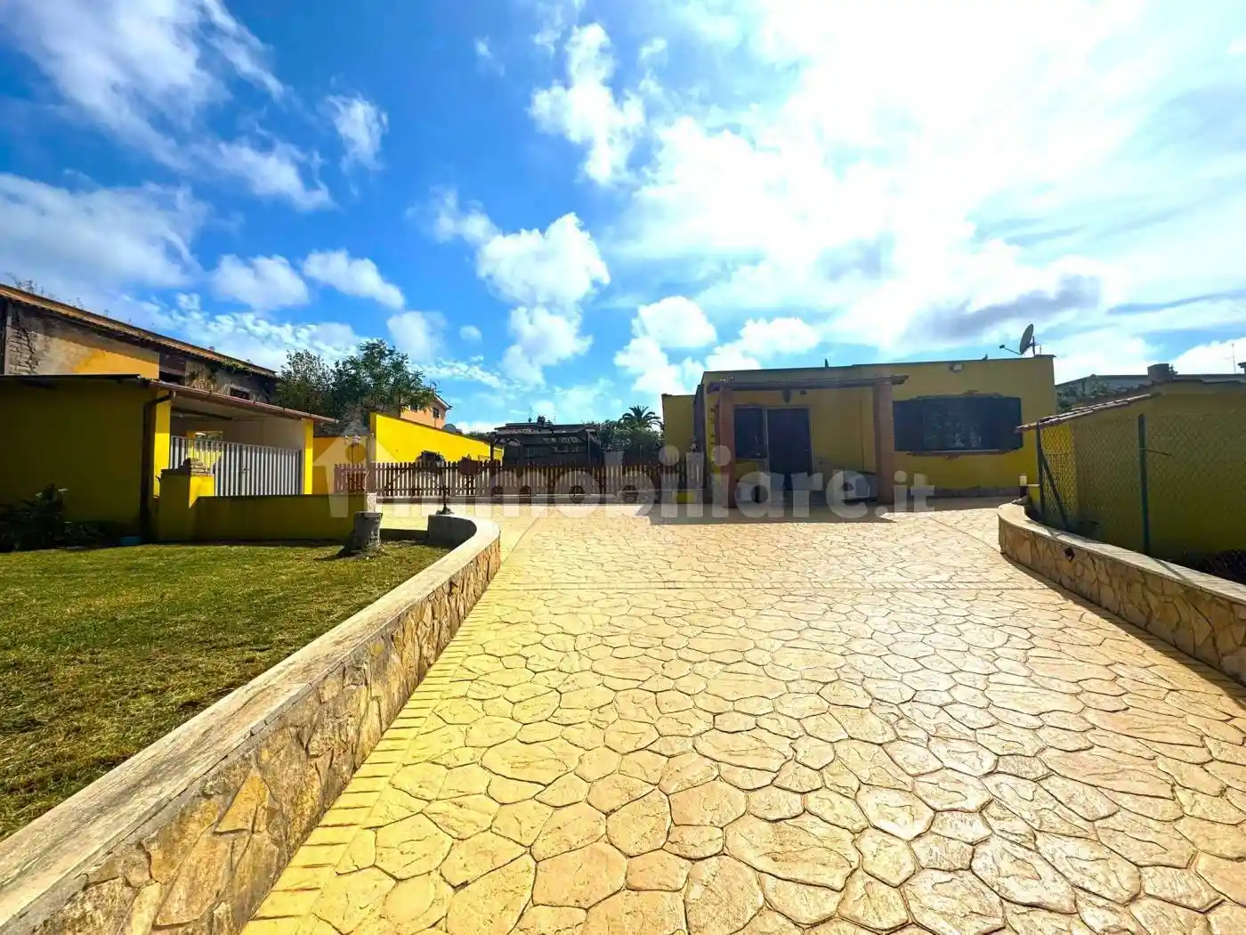 Villa in vendita a Aprilia