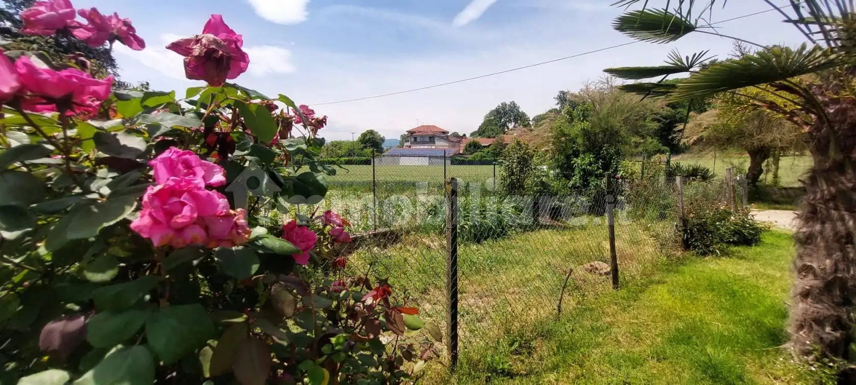 Cascina, da ristrutturare, 304 m², Andezeno - foto 3