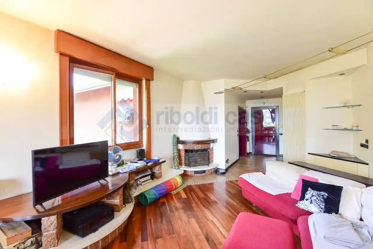 Quadrilocale buono stato, primo piano, Centro, Biassono - foto 4