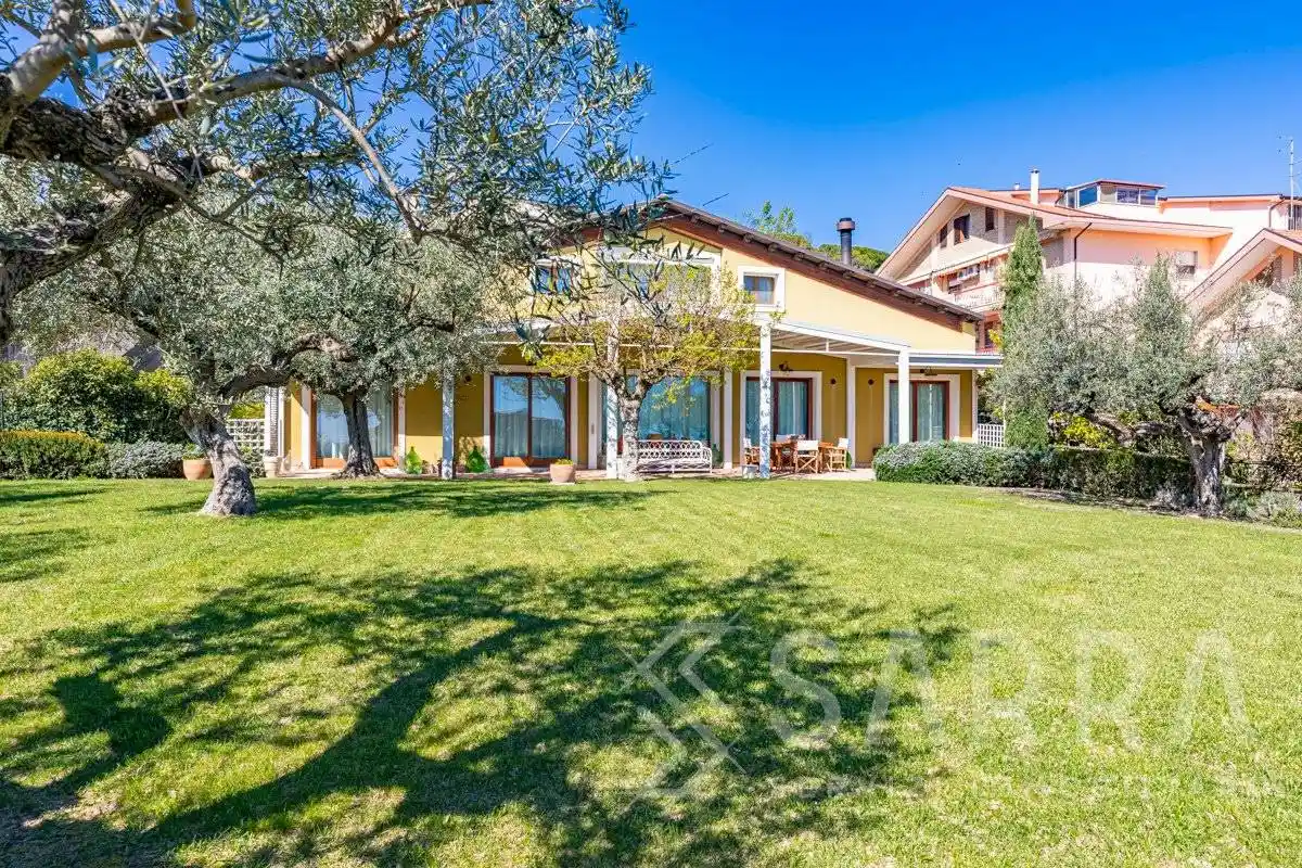 Villa unifamiliare via 1 Maggio 53, Centro, Loreto Aprutino - foto 3