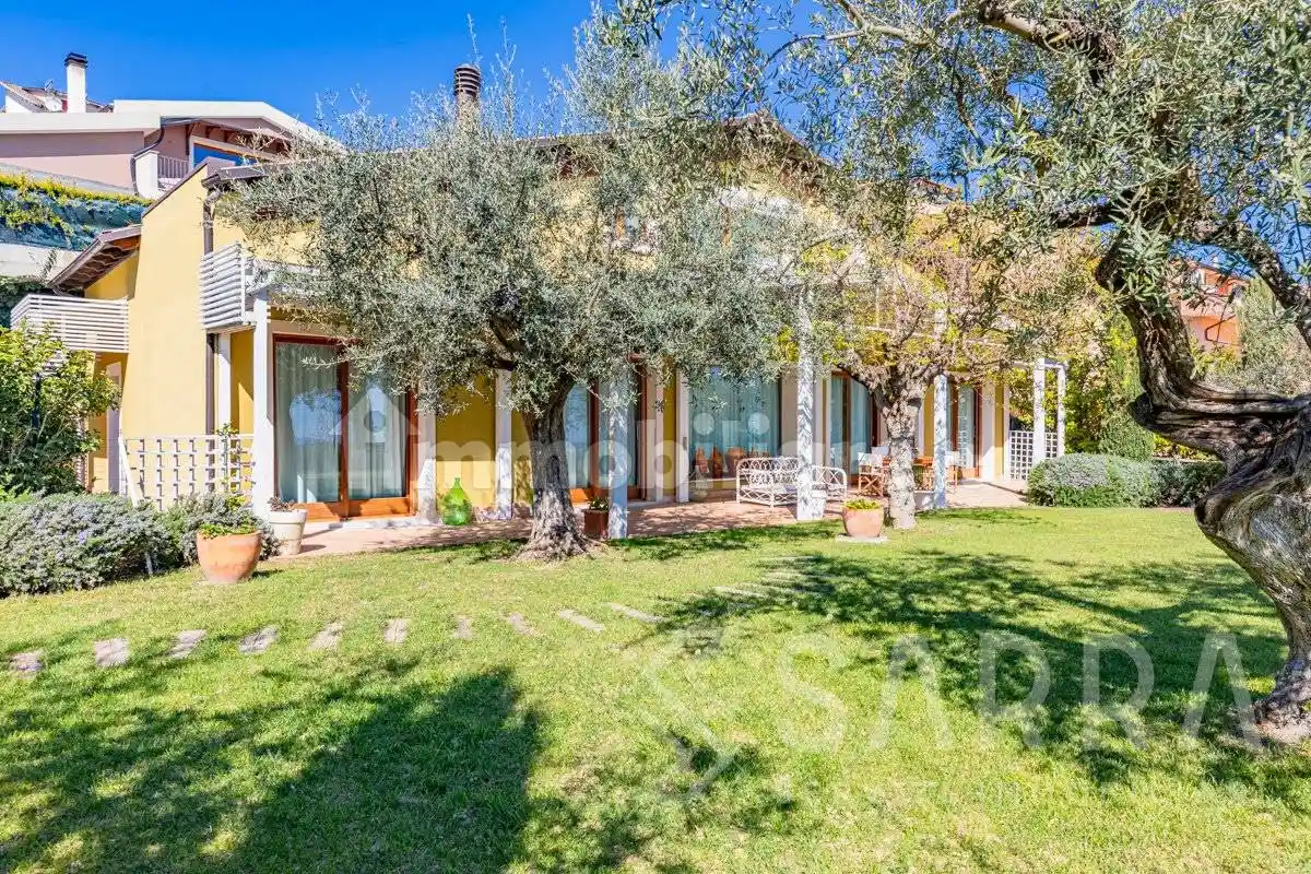 Villa unifamiliare via 1 Maggio 53, Centro, Loreto Aprutino - foto 5