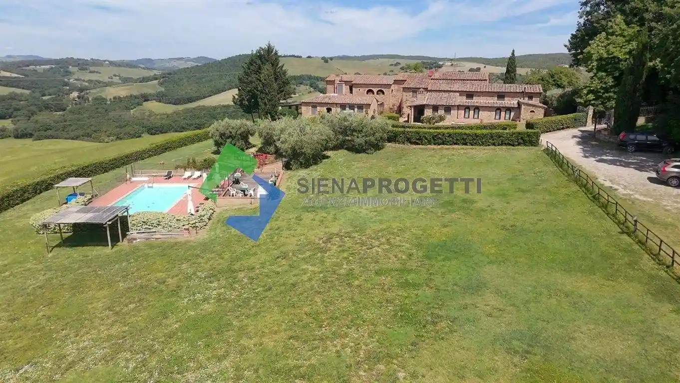 Rustico - Casale in vendita a Casole d'Elsa