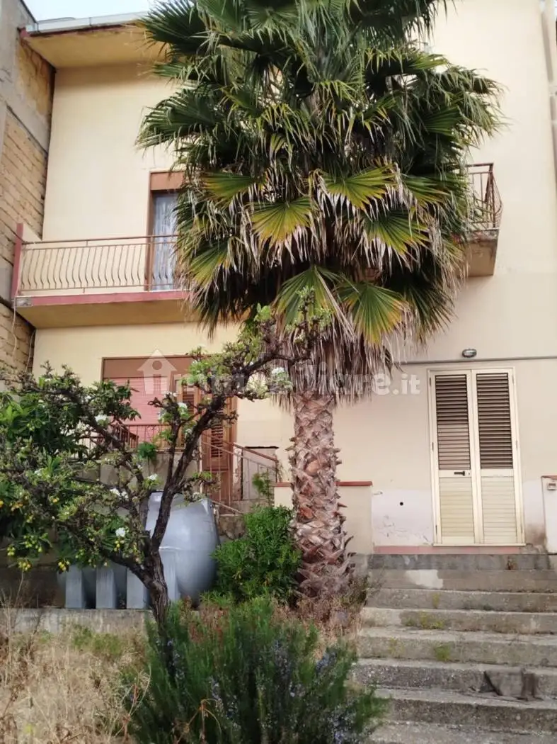 Appartamento in vendita a Salaparuta