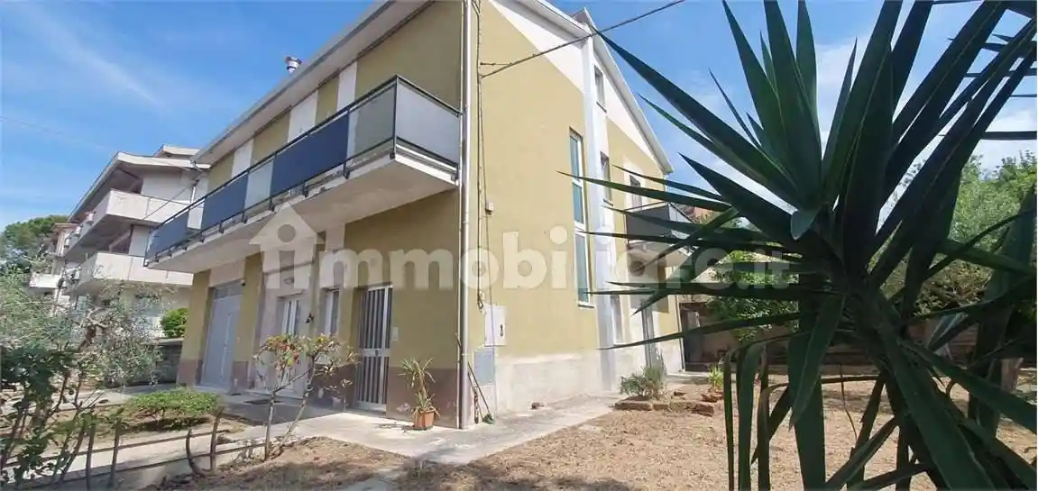 Villa bifamiliare, ottimo stato, 264 m², San Giuseppe, Jesi - foto 2