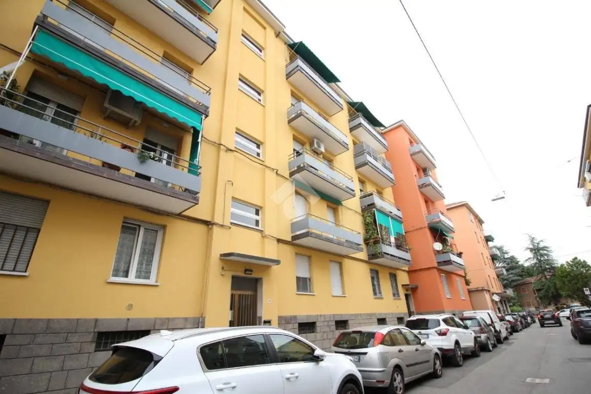 Appartamento in vendita a Bologna