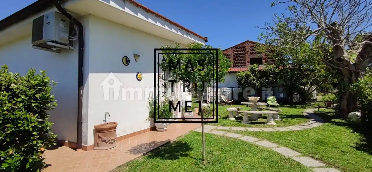 Rustico - Casale in vendita a Castelfranco di Sotto